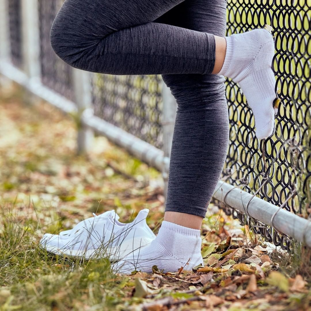 Under armor top socks womens