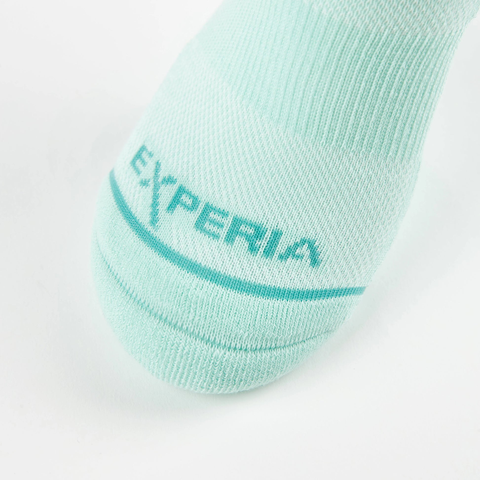 Low Cut - Aqua